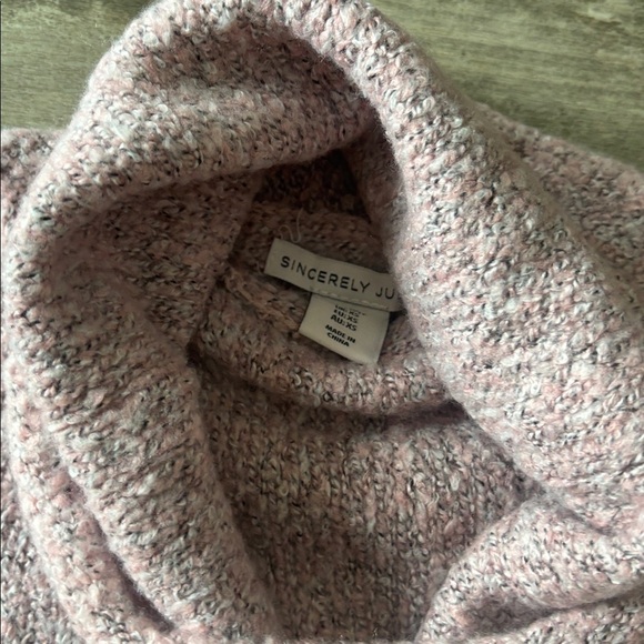 Sincerely Jules crop sweater cozy pink turtle neck - Picture 2 of 2